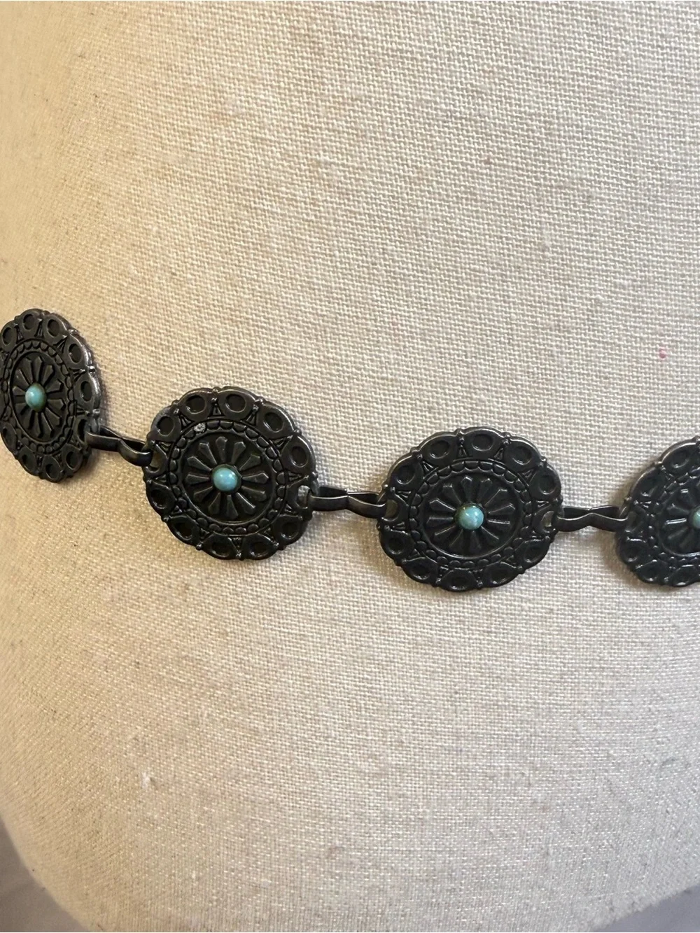 Rustic Couture's Western Concho Belt for Women Cowgirl Metal Waist Chain Belt